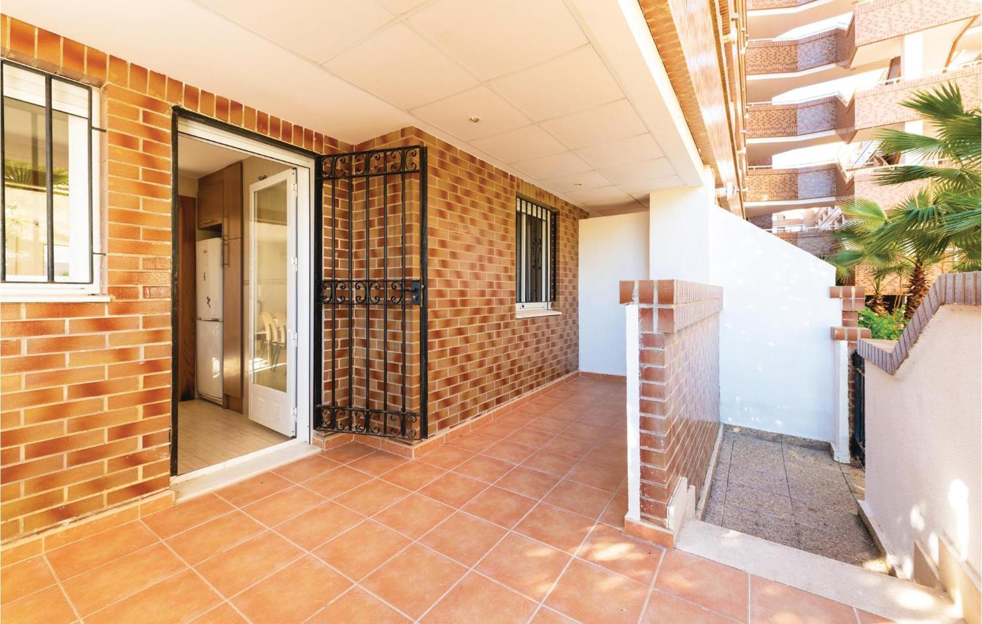 Amazing Apartment In Oropesa Del Mar With Kitchen Exteriör bild